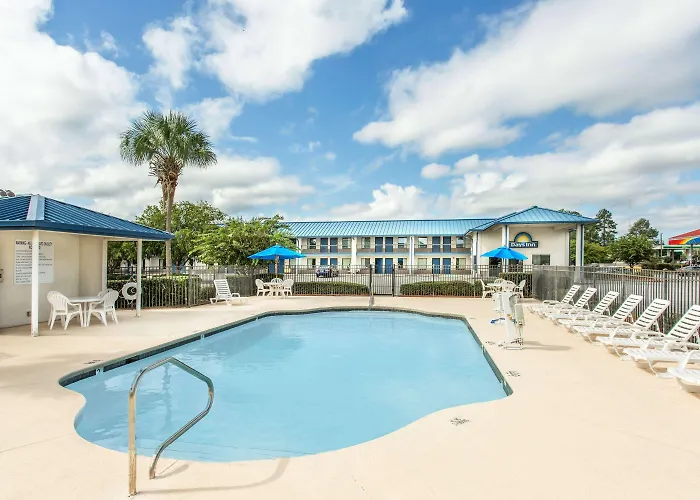 Days Inn By Wyndham Valdosta I-75