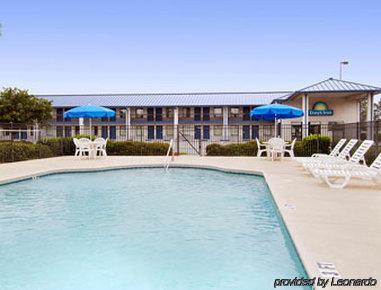 Days By Wyndham I-75 Hotel Valdosta